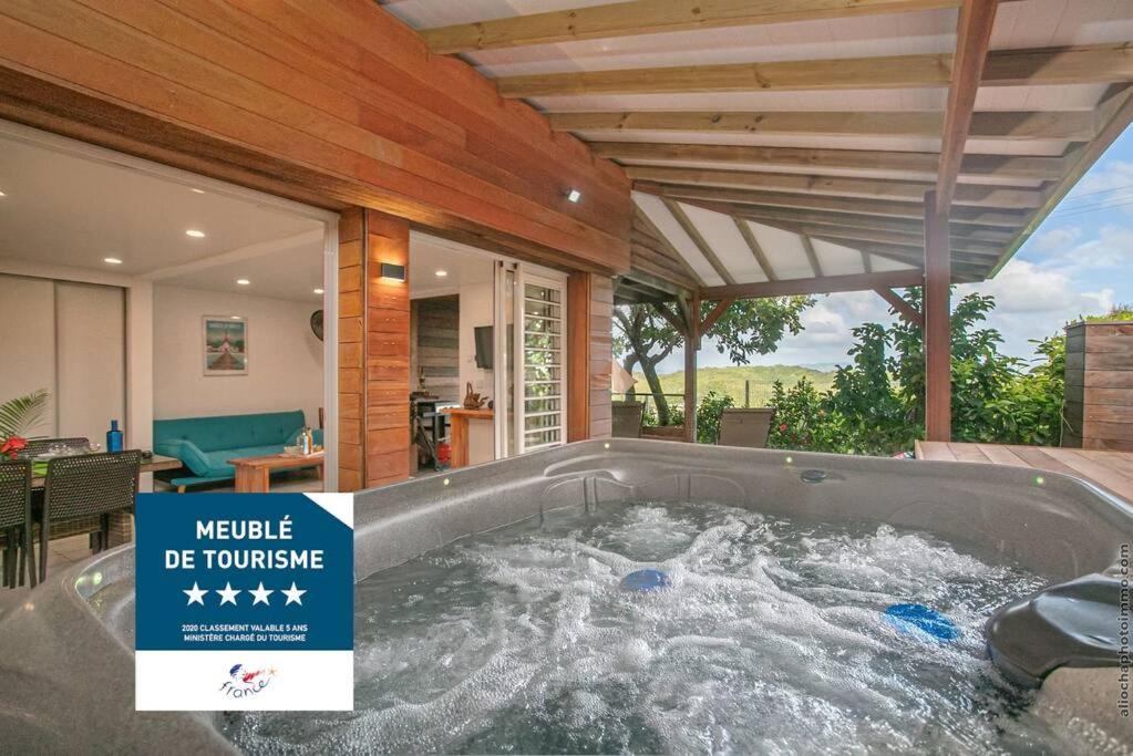 Villa Canopée Apt3 - Classé 4* - Vue mer SPA privé, Les Trois-Îlets