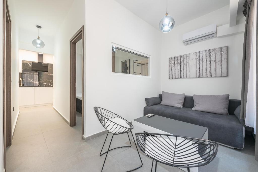 Iguana Gold Luxury Suites 2 ( 1 min from Ermou street), Athen