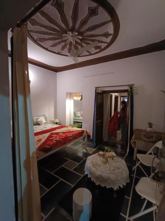 Sanjana's stay photo
