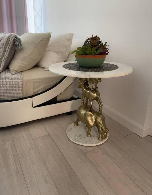 Luxury Suite with water view - 2 mini bedrooms, Greenwich