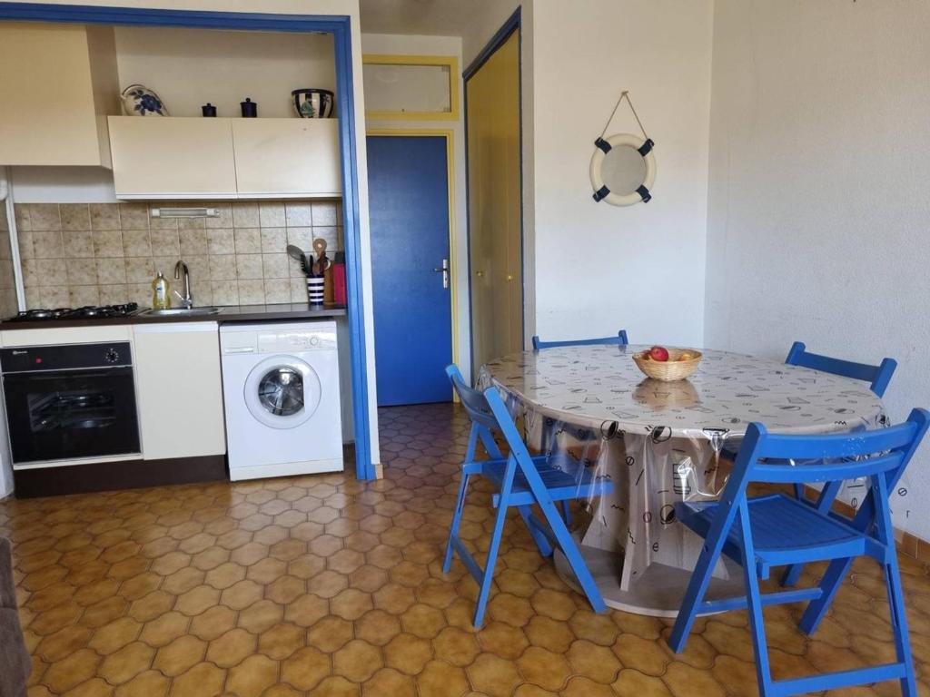 Studio cabine 4 pers. RDC, terrasse sud, 300m plage et commerces - FR-1-388-205 - 4