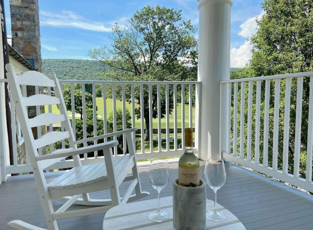 인 앳 에버그린 전경