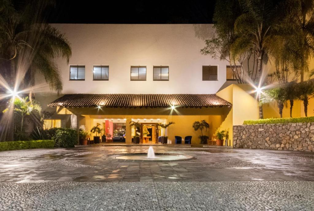 Hotel Rancho San Diego Grand Spa Resort photo