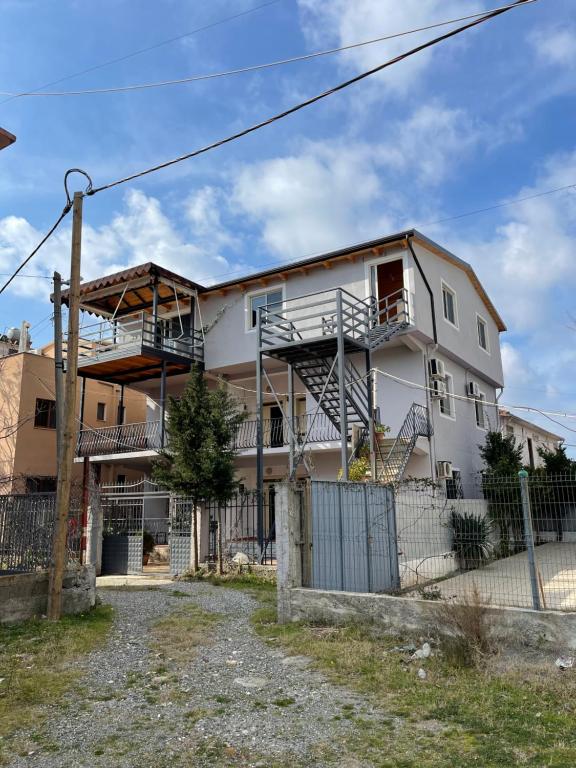 Vila Memcaj 040