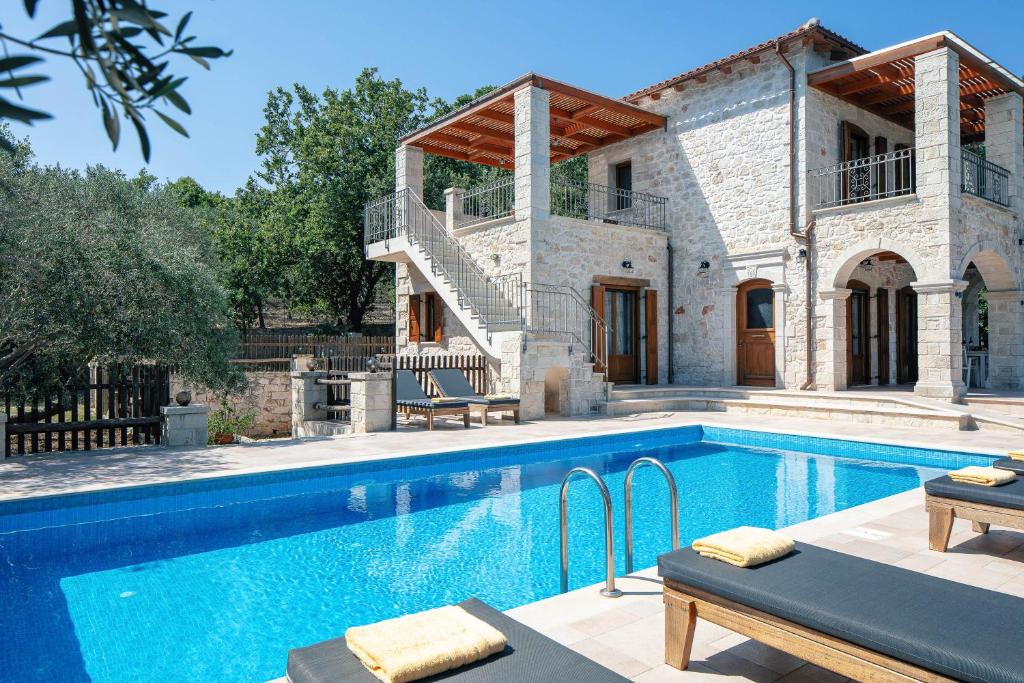 スイミングプール