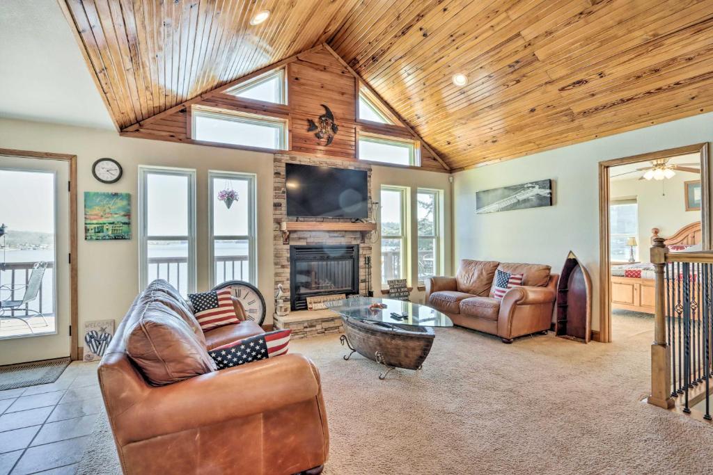 House with Deck Overlooking Lake of the Ozarks!, Edwards