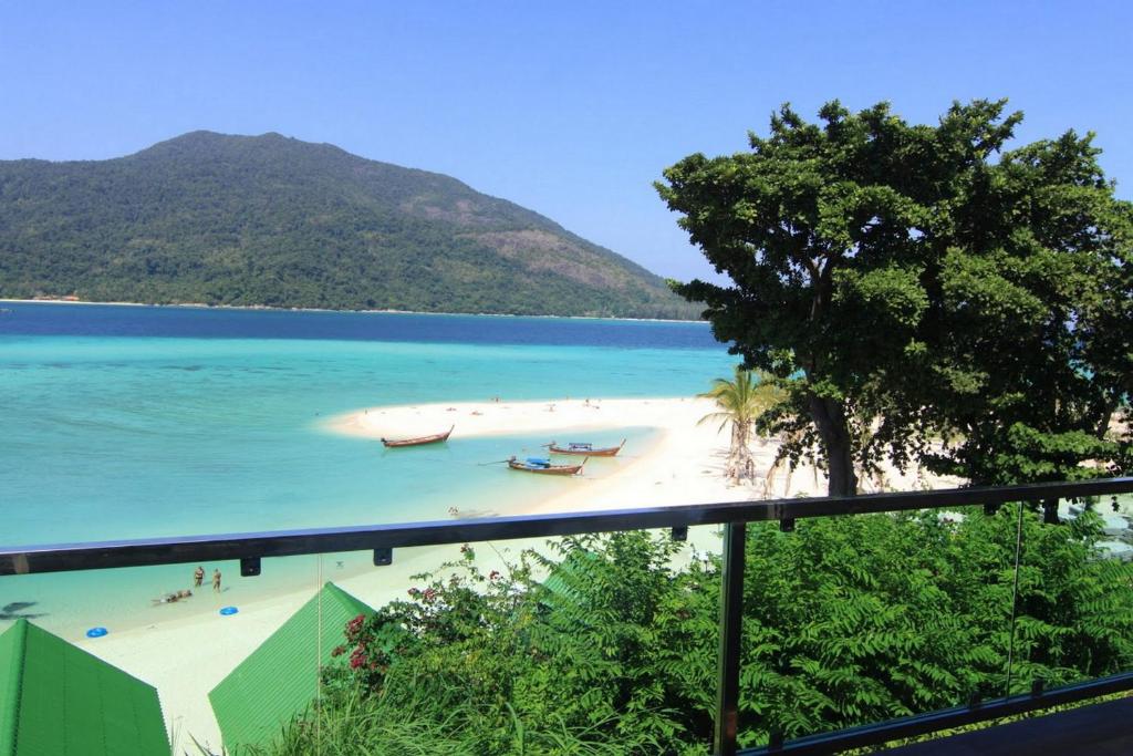 ทัศนียภาพภายนอกโรงแรม