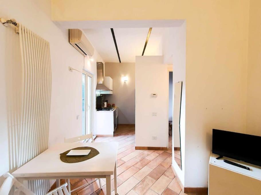 Cozy Apartment in Pigneto up to 4 - 3