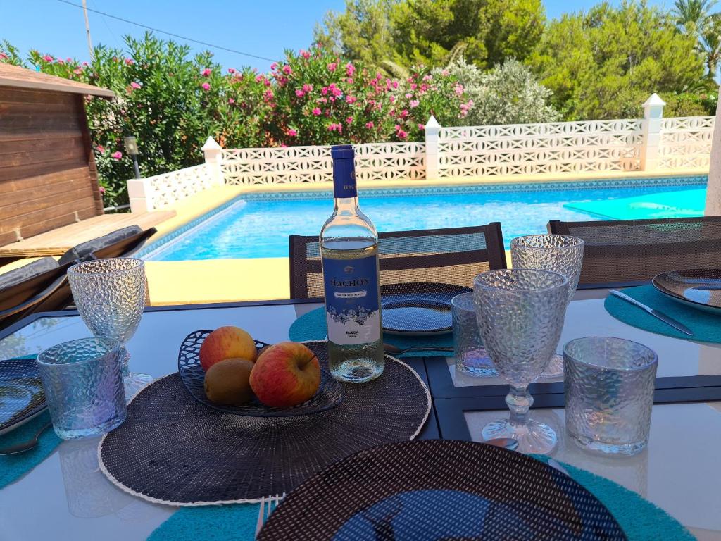 Sunny Villa in Dénia with Private Pool and Sea View - 3