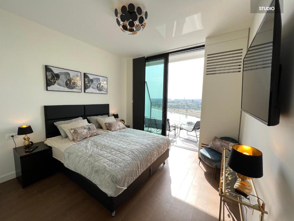 BW TERRACE top floor apartments with river view & self check-in - 3