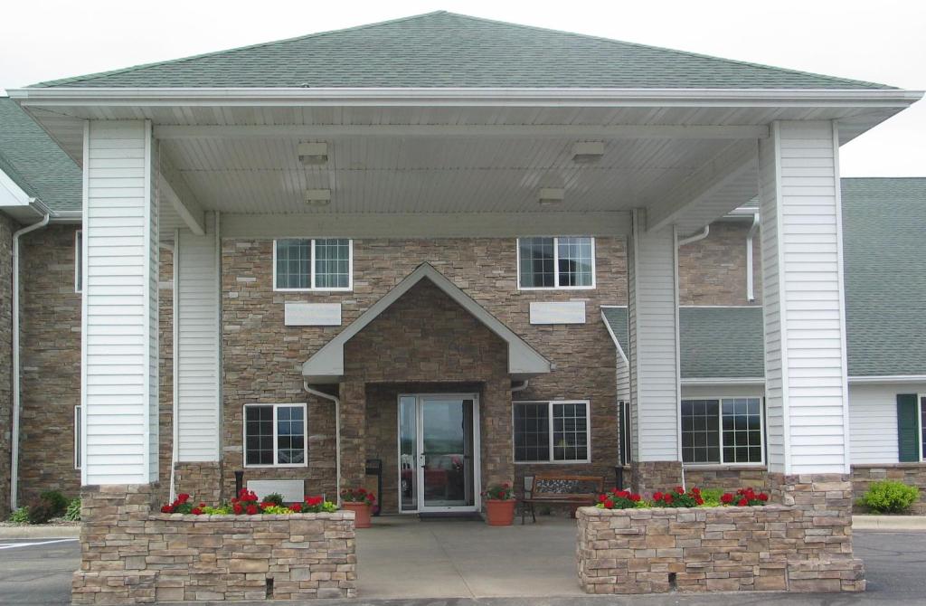 Savanna Inn & Suites, Savanna (IL) 2024 Updated Prices, Deals
