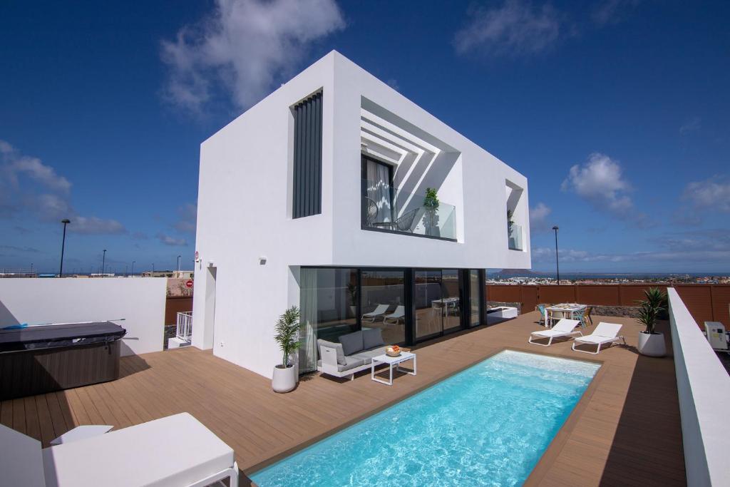 Villa Yolo Sur Private Pool Corralejo By Holidays Home, Corralejo
