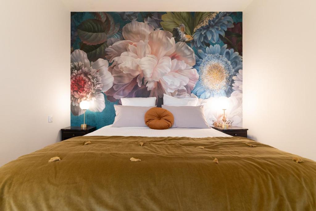 Sur la place , centre village cosy & calme 2CH, Lapeyrouse-Fossat