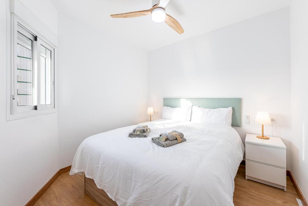 797 Holiday Rentals - Luminoso y reformado apartamento para 2 - 4