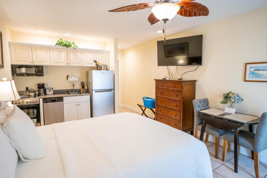 The Capri at Siesta, Siesta Key