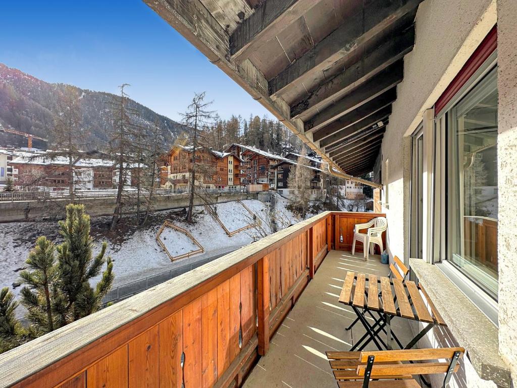 Eagle apartment with splendid and direct view of the Matterhorn - 4