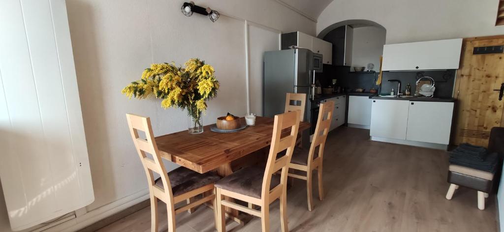 Logette à Ezio, zone piétonne, Menton