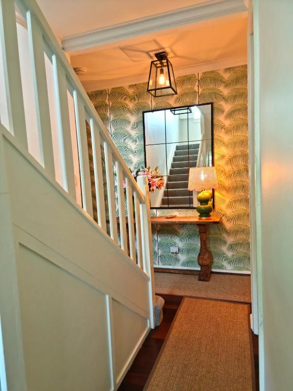 エドワード ロッジ (Edward Lodge) 外観