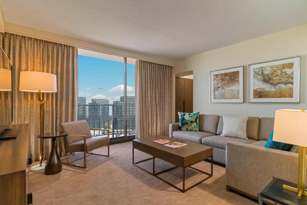 The Westin Galleria Houston photo