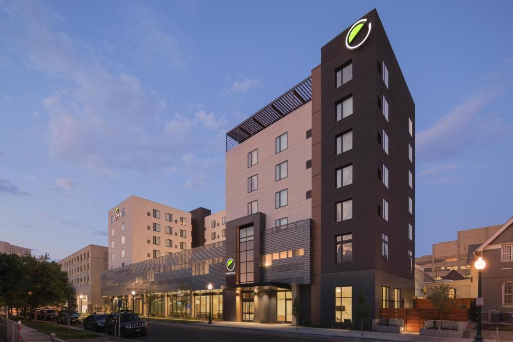 Element Denver Downtown East photo