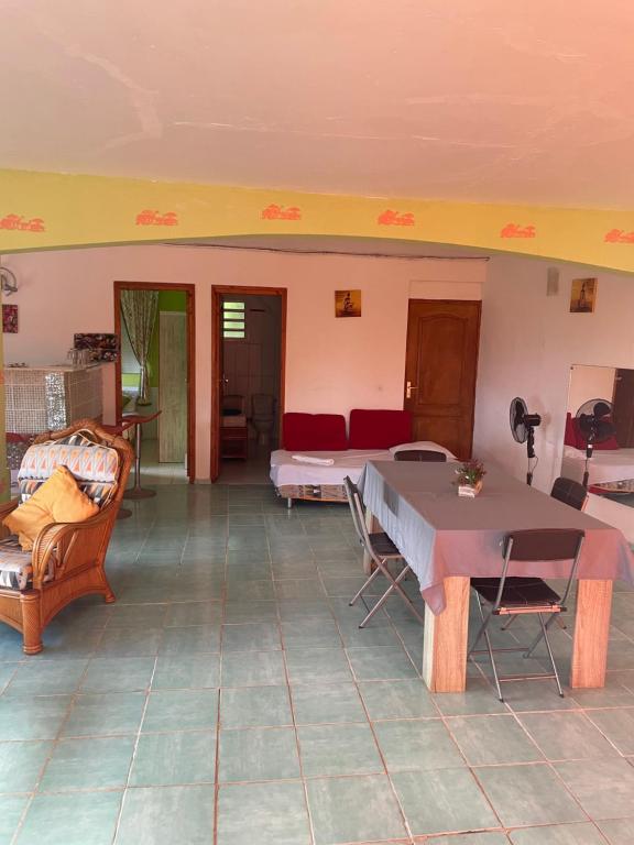 KAZ'ONORA II, Bouillante