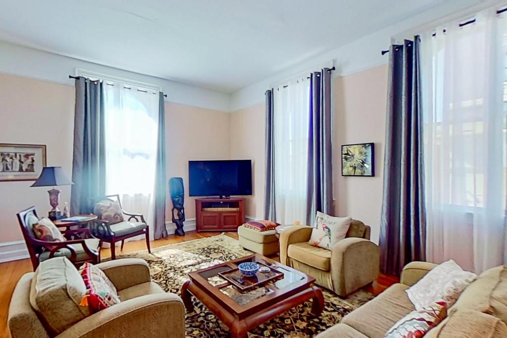 Battleship View, Wilmington