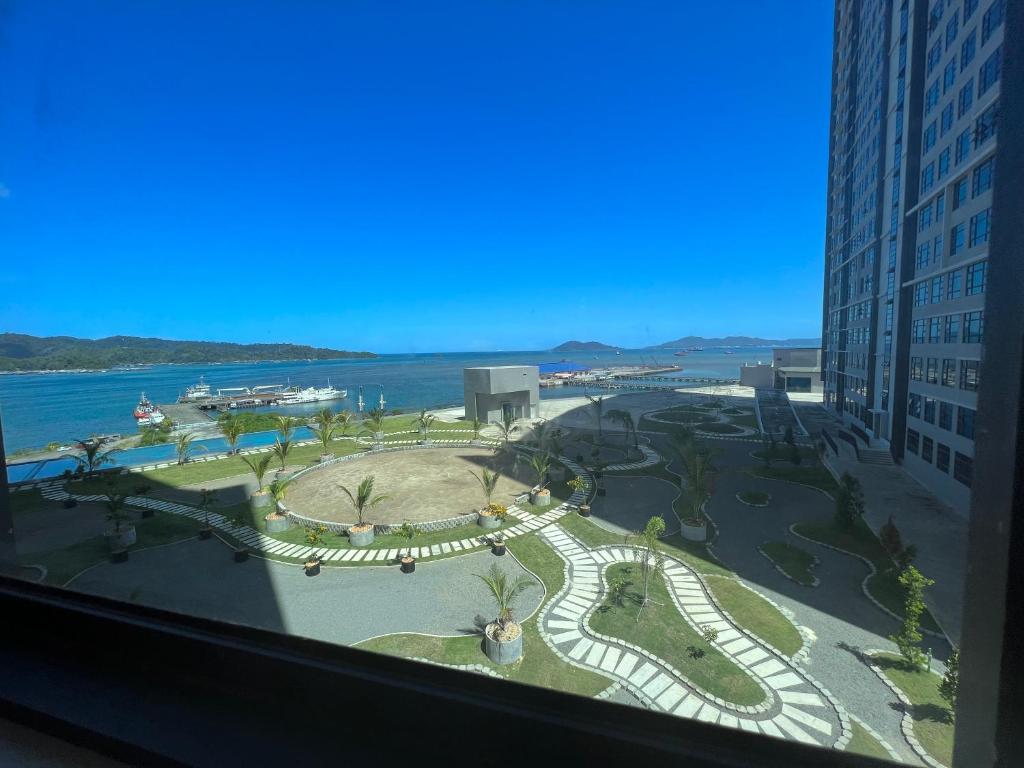 Jesselton Quay Suite by Backyard photo
