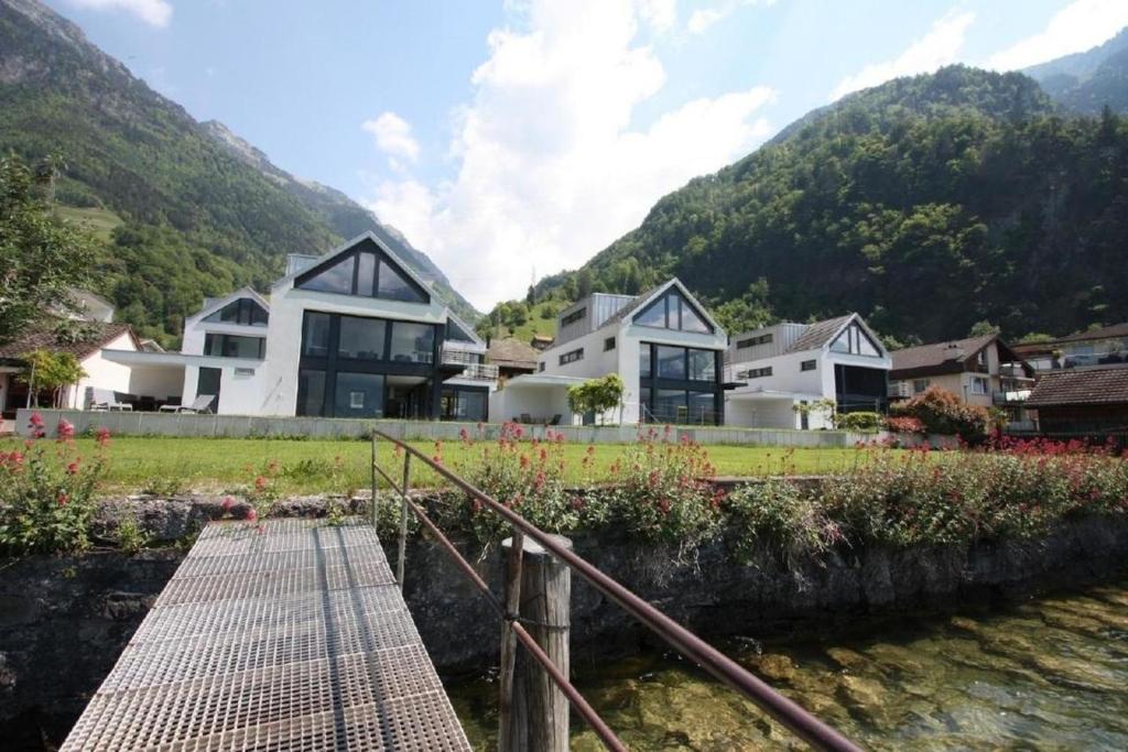 Villa am See 5 Beach House