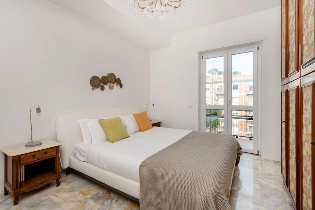 Vatican Dome View Apartment - 3