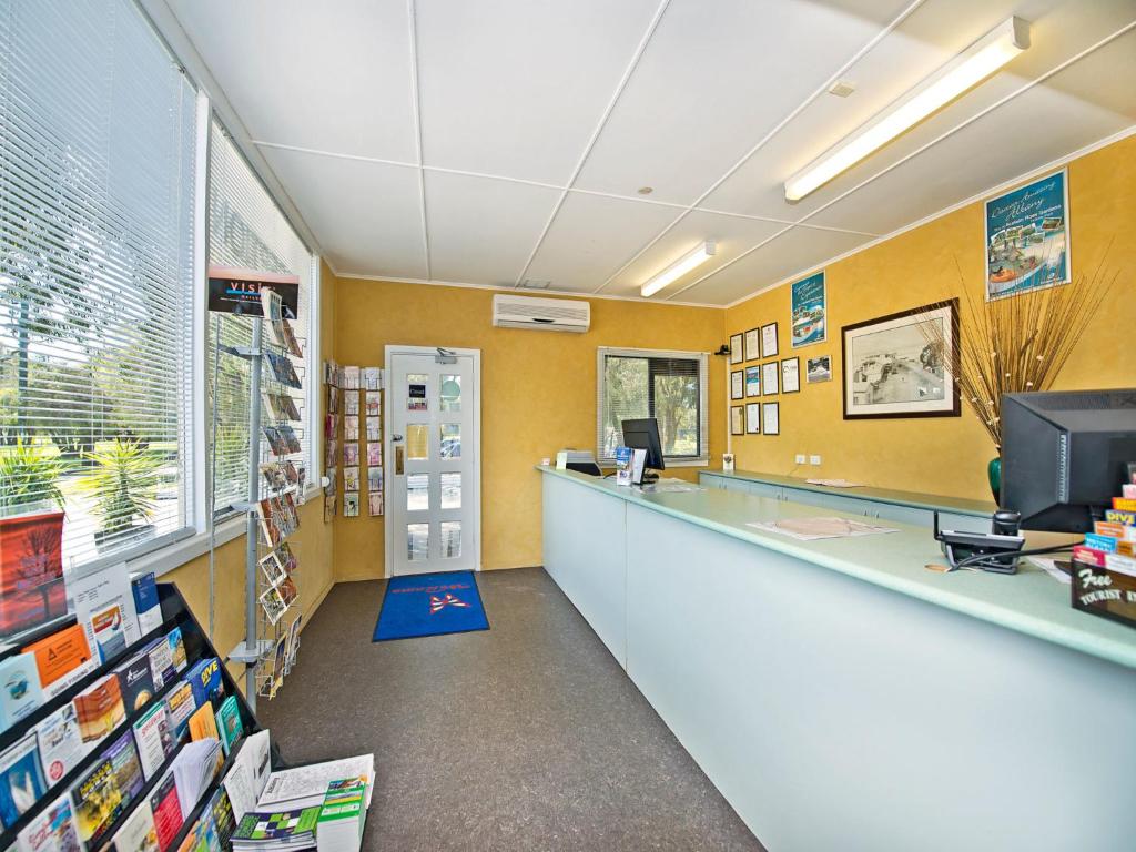 Acclaim Rose Gardens Beachside Holiday Park photo