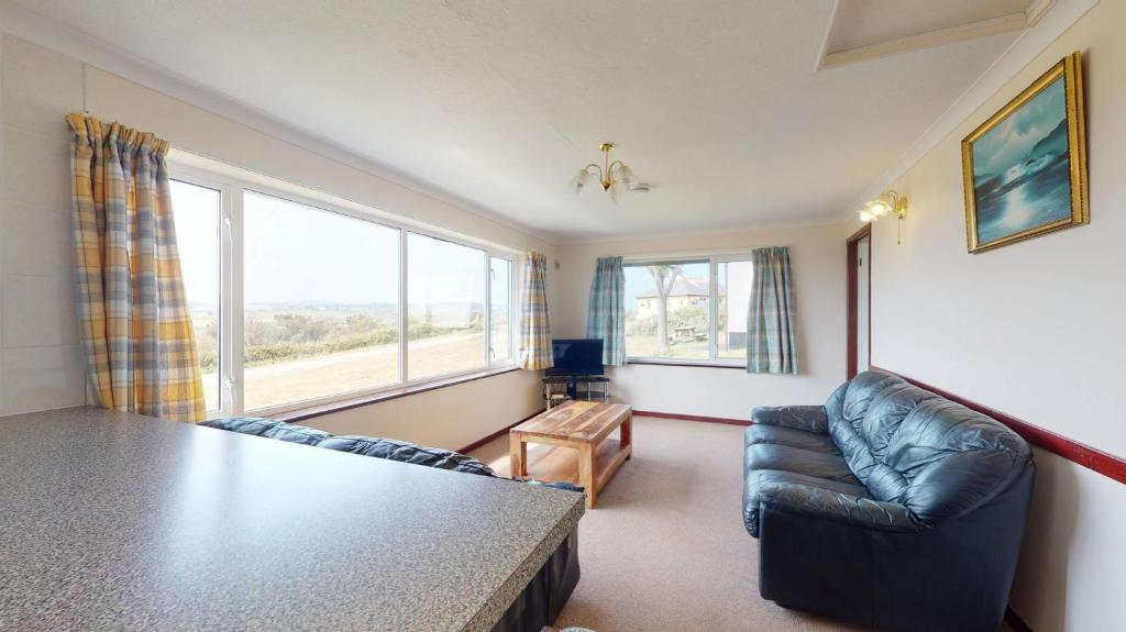 D56 Beachcomber, Riviere Towans, Hayle