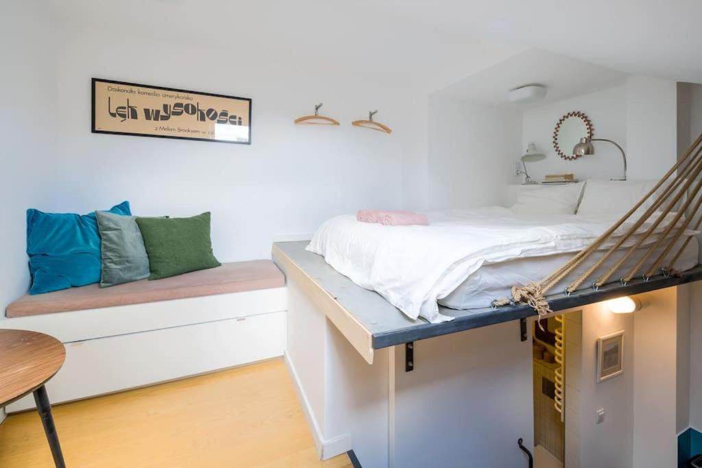 Super fancy apartment in trendiest area, Krakov