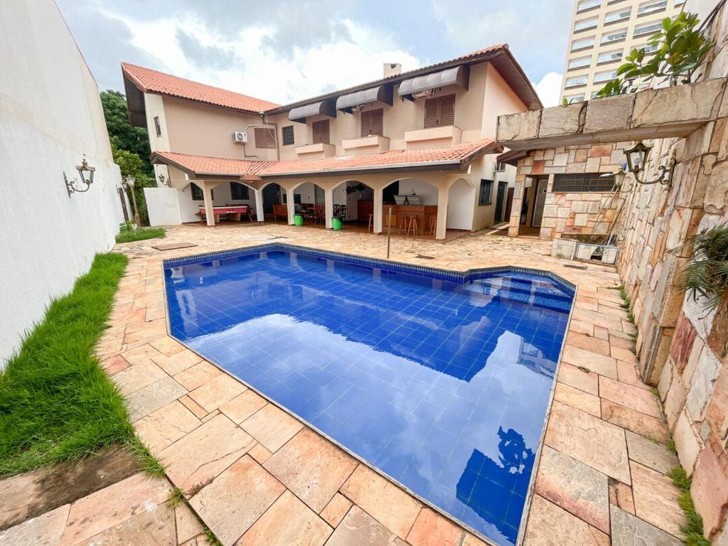 Casa com piscina e area gourmet em Campo Grande MS