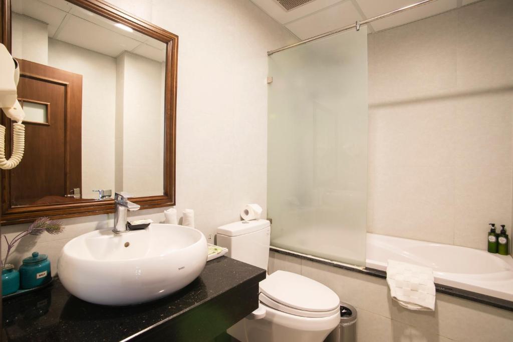 Western Hanoi Boutique Hotel photo