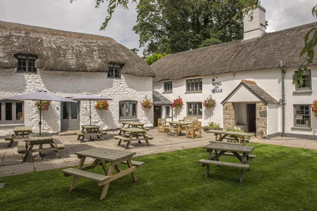 Eversfield Organic at The Ring of Bells Inn — Hotel in Moretonhampstead