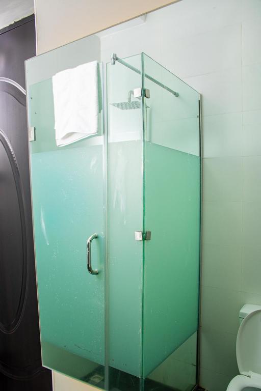 LOTUS EXECUTIVE SUITE, RHODABODE APT. photo