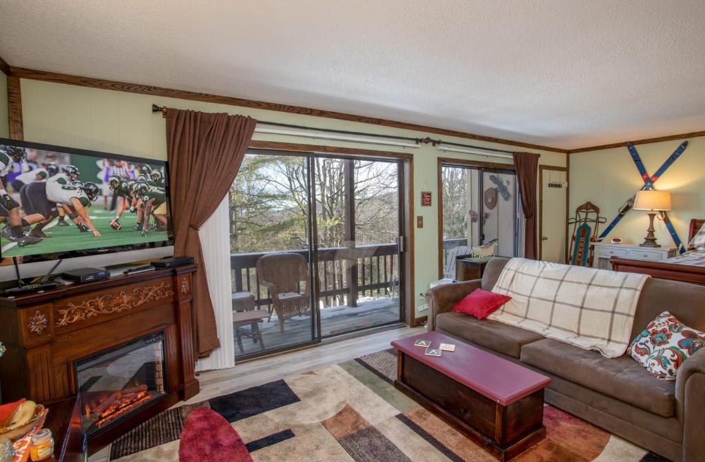 Holiday Hideaway, Beech Mountain