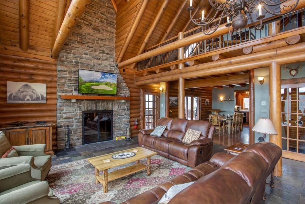 Seaforth, Sugar Grove