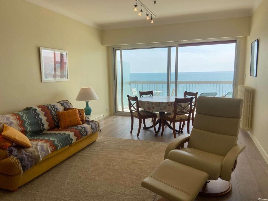 Appartement refait à neuf avec terrasse et parking, 1 chambre, 2 couchages, La Baule - FR-1-245-165 - 1