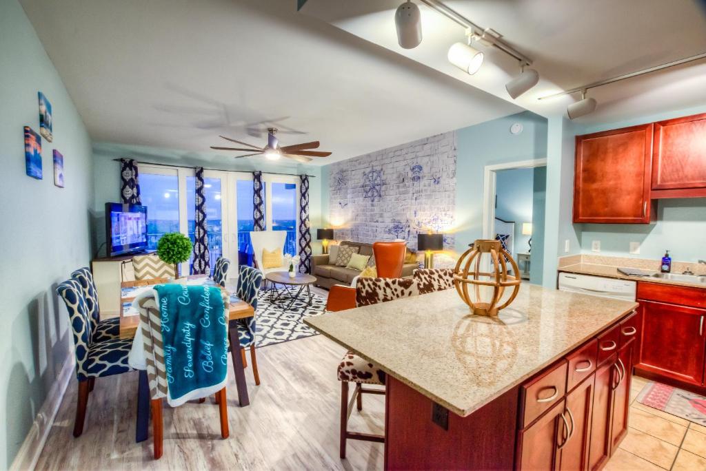 Laketown Wharf 929 By Aneliya — Hotel in Panama City (FL)