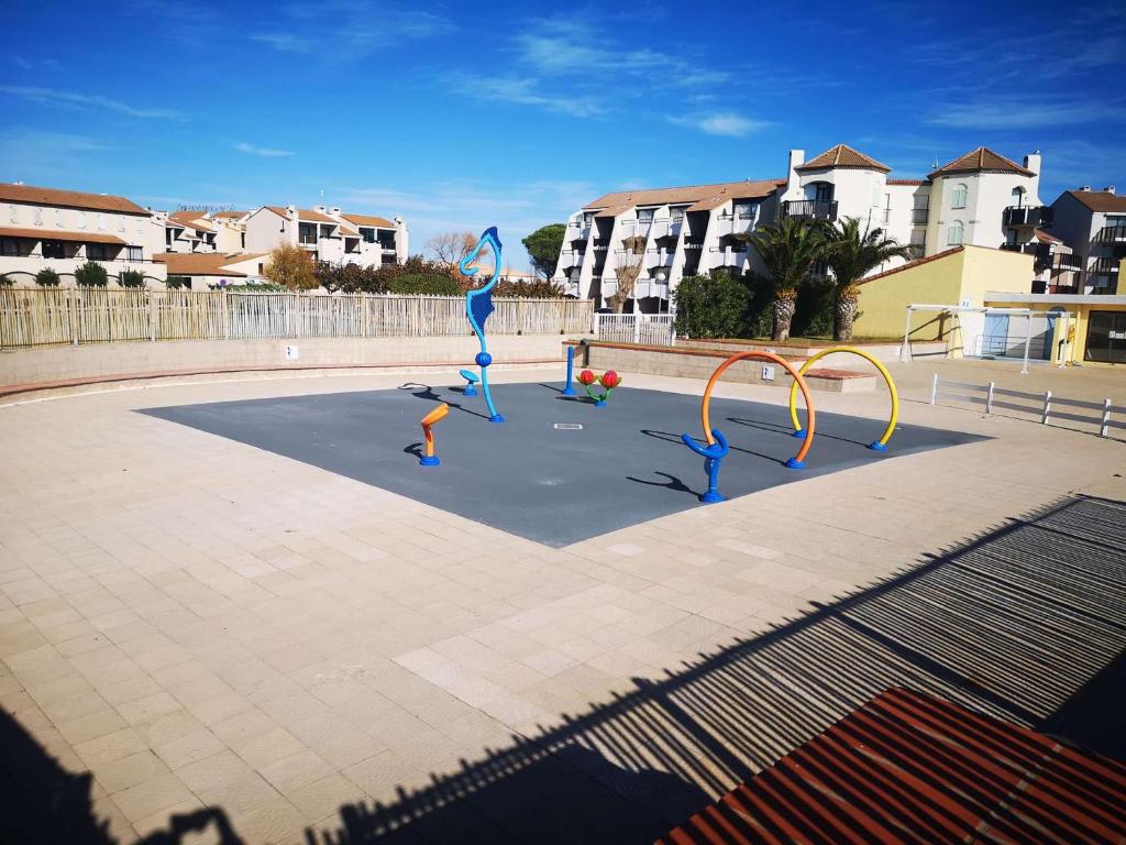Appartement T2 avec Terrasse et Piscine, Parking Privé, Espace Aquatique - Le Barcarès - FR-1-195-22 - 2