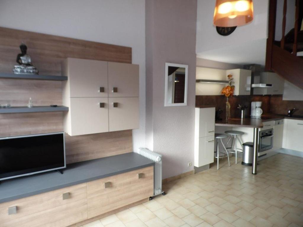 Duplex moderne à 150m de la plage avec terrasse, parking et équipements complets - FR-1-326-529 - 1