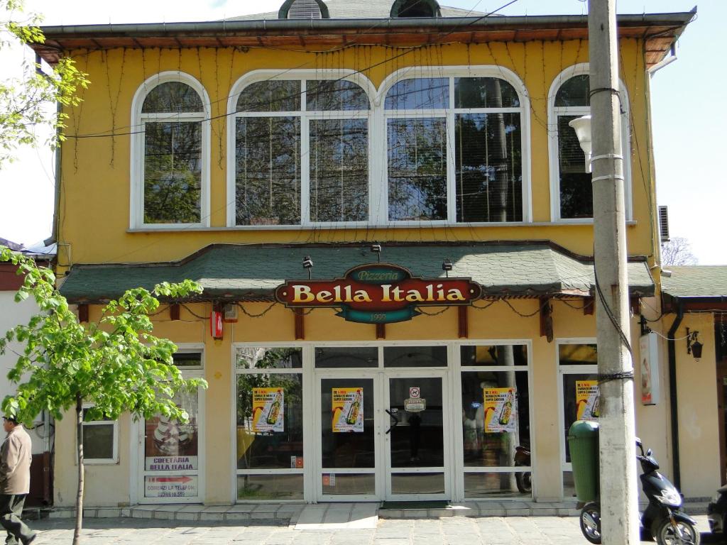 Hostel Bella Italia — Hotel in Braila