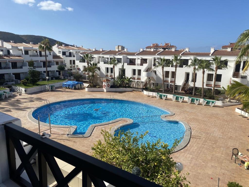 Apart Hotel 1 bed Apartment 13A2, Victoria Court 1, Los Cristianos, Tenerife - 1