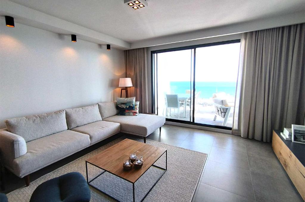 Blue Suites - 4