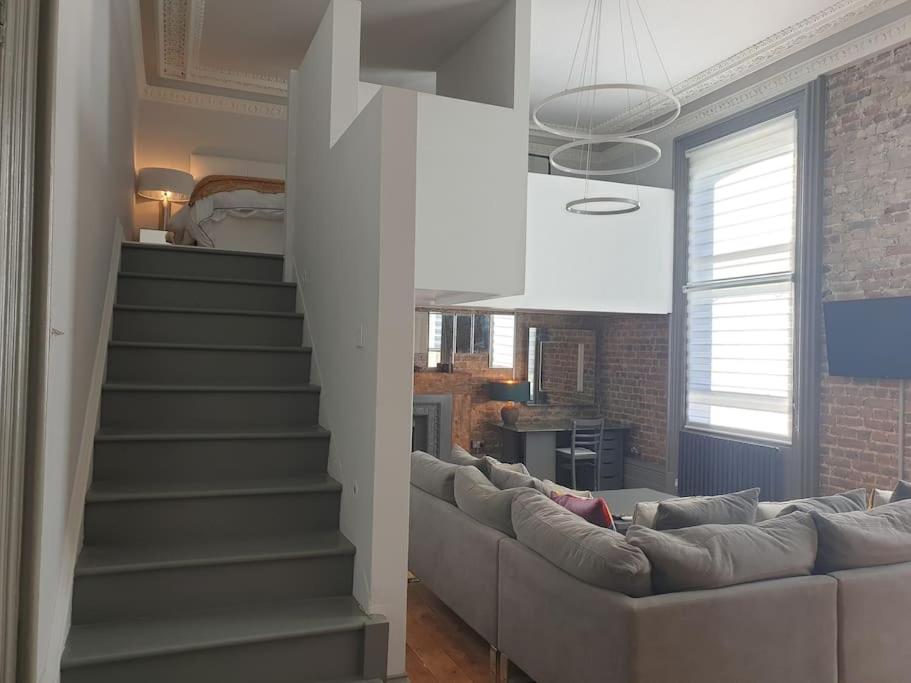 Large Loft Apartment, Hove photo 2