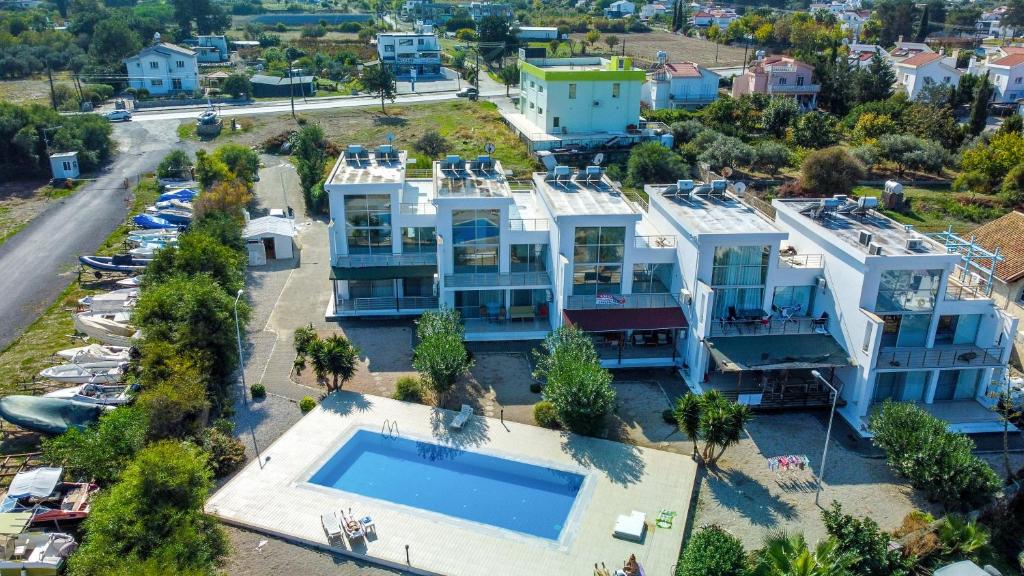 Spacious Two-Bedroom Apartment with Sea View B3, Kyrenia