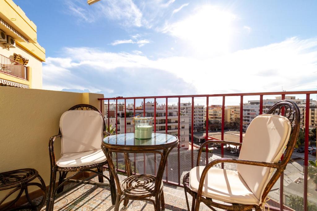 MARBELLA BANUS SUITES - Marbella Centre Soriano 56 Suite Apartment - 5