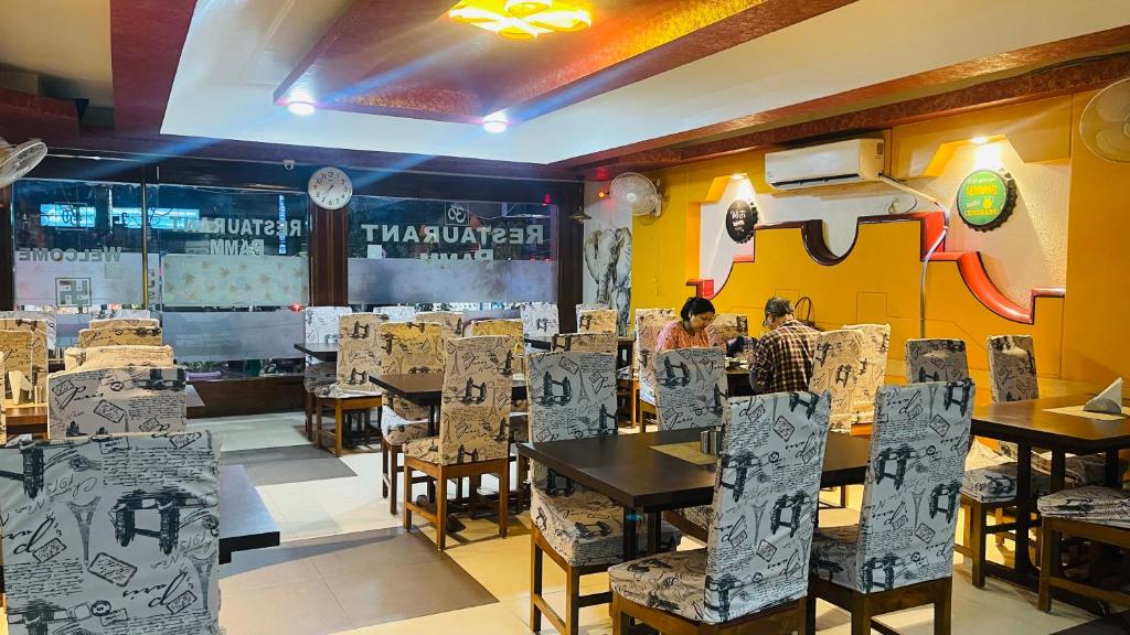 Hotel Vinayak & Restaurant Pamm