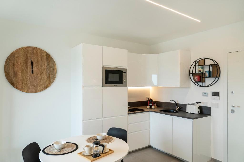 Gentile 46 Blu Luxury Flat - 5
